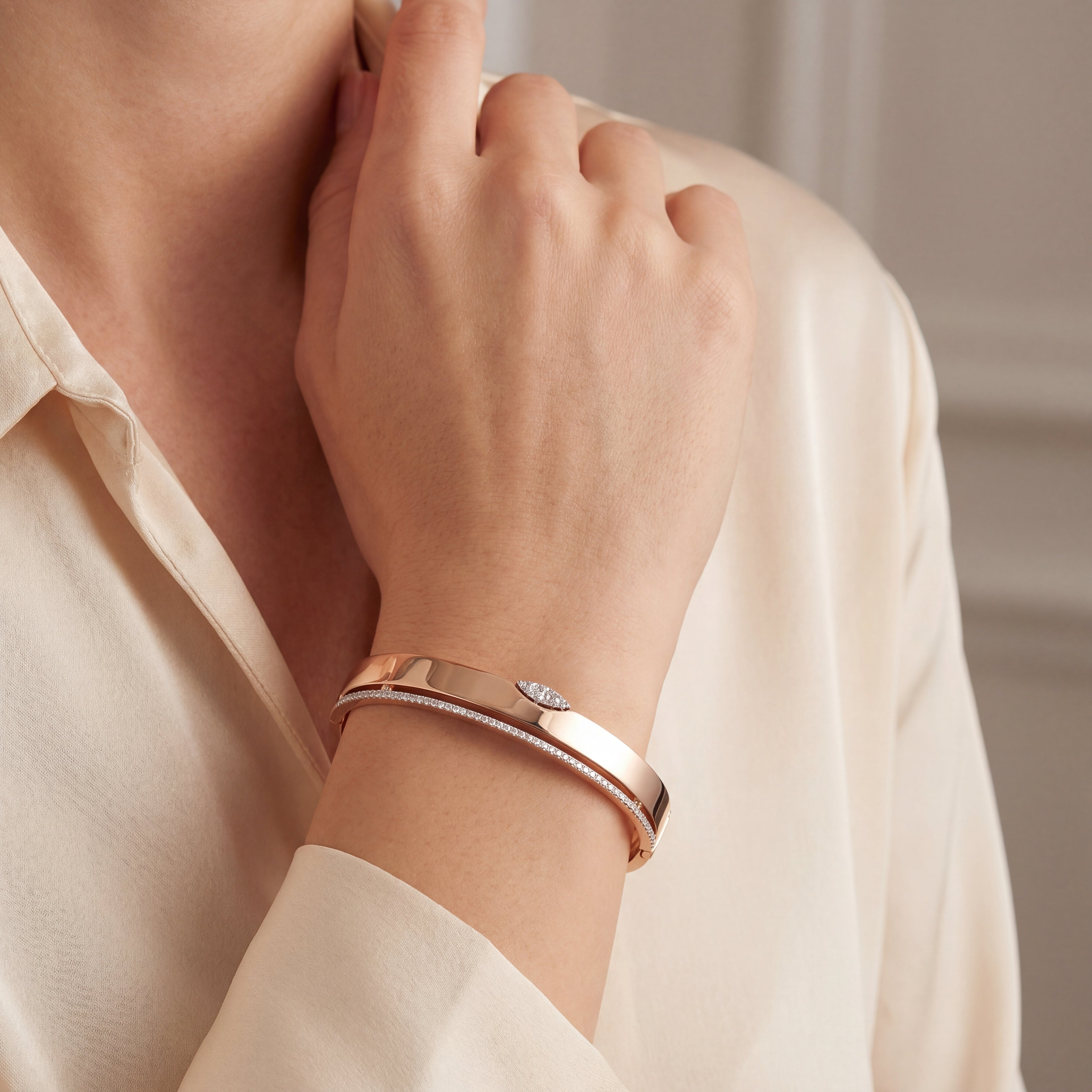 18K Rose Gold Diamond Bangle