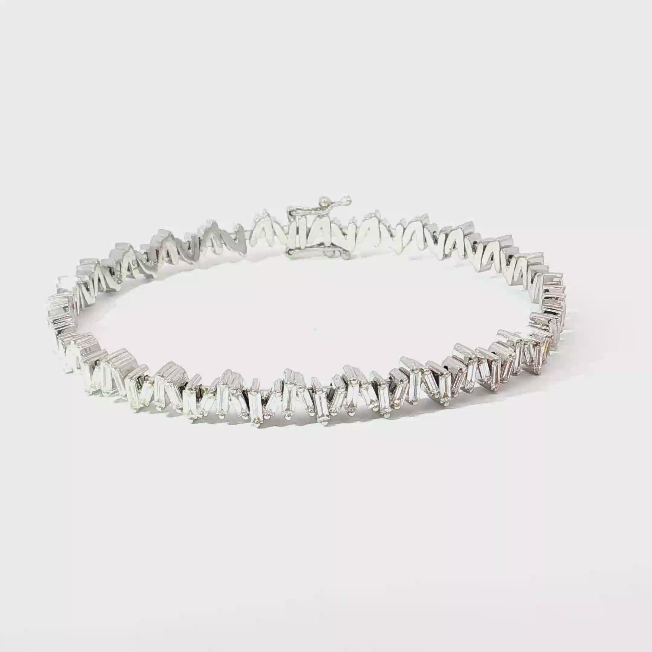 Geometric Diamond Tennis Bracelet in 18K White Gold